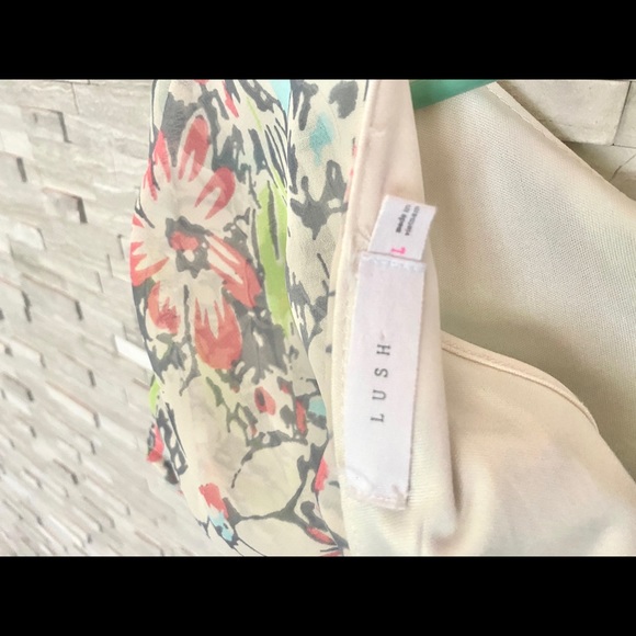 Floral dress - Picture 4 of 4